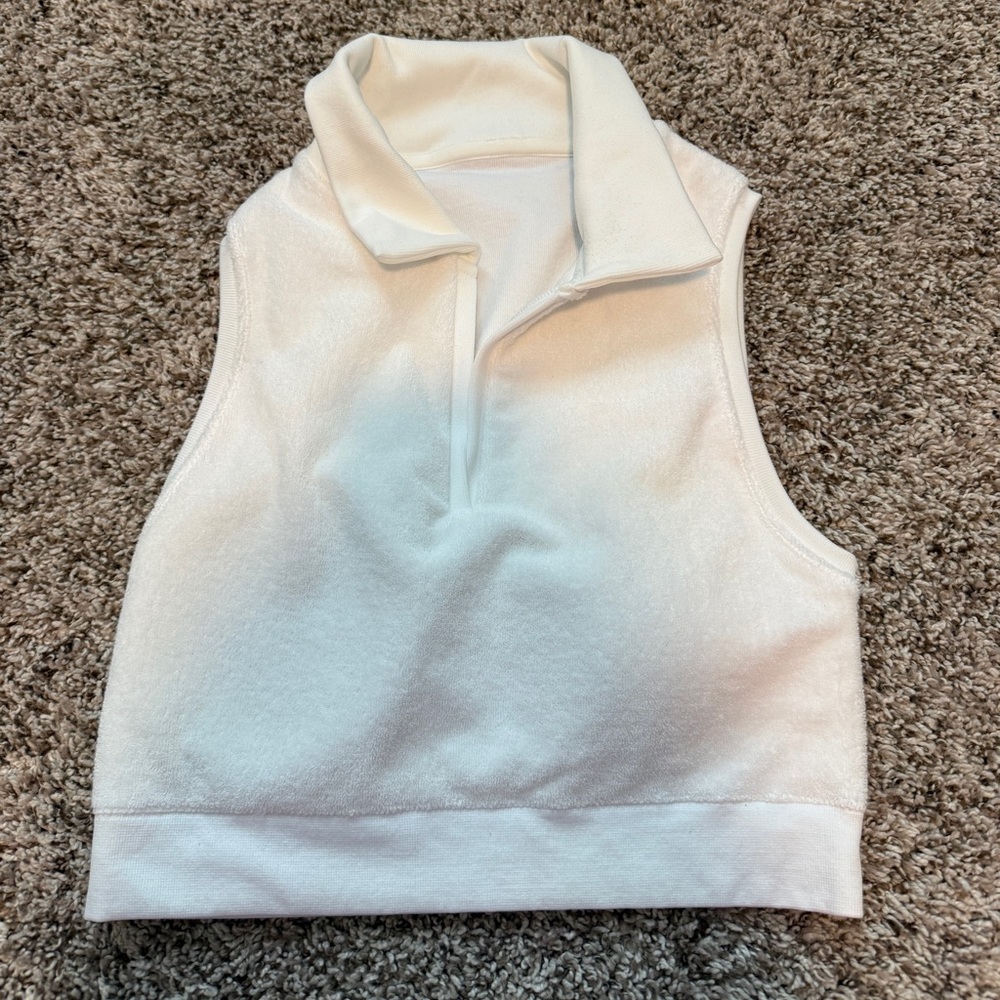 NWOT offline by Aerie White collars sports bra and skirt set